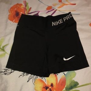 Nike pro 3” shorts